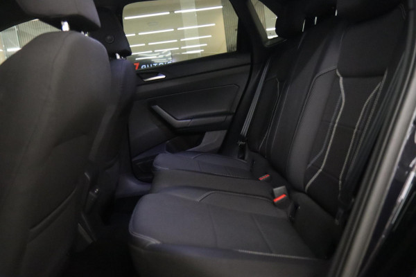 Volkswagen Polo 1.0 TSI Highline Business R / CARPLAY/CAMERA/NAVI/SFEER/VOL