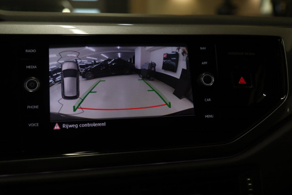Volkswagen Polo 1.0 TSI Highline Business R / CARPLAY/CAMERA/NAVI/SFEER/VOL