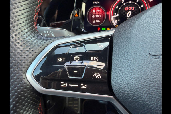 Volkswagen Golf 2.0 TSI GTI Clubsport Panorama