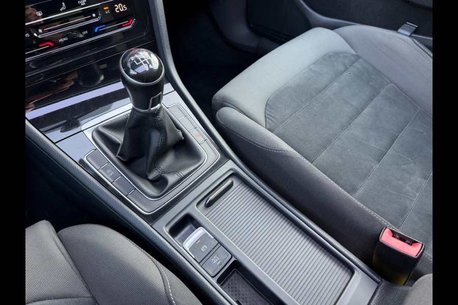 Volkswagen Golf 1.0 TSI Highline