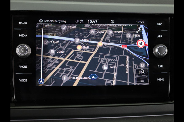 Volkswagen Polo 1.0 TSI R-Line 95 pk Automaat (DSG) | Verlengde garantie | Navigatie | Parkeersensoren | Achteruitrijcamera | Stoelverwarming | R-Line |