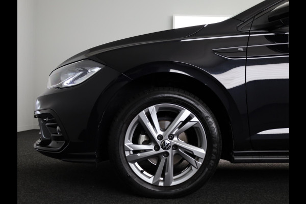Volkswagen Polo 1.0 TSI R-Line 95 pk Automaat (DSG) | Verlengde garantie | Navigatie | Parkeersensoren | Achteruitrijcamera | Stoelverwarming | R-Line |