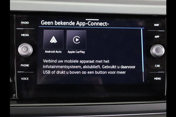 Volkswagen Polo 1.0 TSI R-Line 95 pk Automaat (DSG) | Verlengde garantie | Navigatie | Parkeersensoren | Achteruitrijcamera | Stoelverwarming | R-Line |