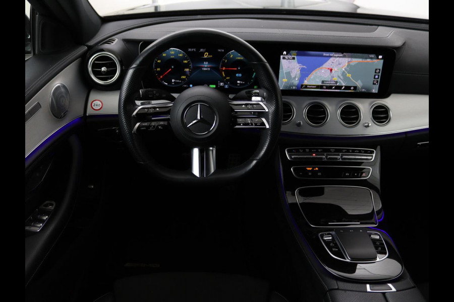 Mercedes-Benz E-Klasse 300de 4Matic AMG Night | Panoramadak | Trekhaak | Stoelverwarming | 360 camera | Adaptive cruise | Leder/Alcantara | Burmeseter | Matrix LED | Navigatie