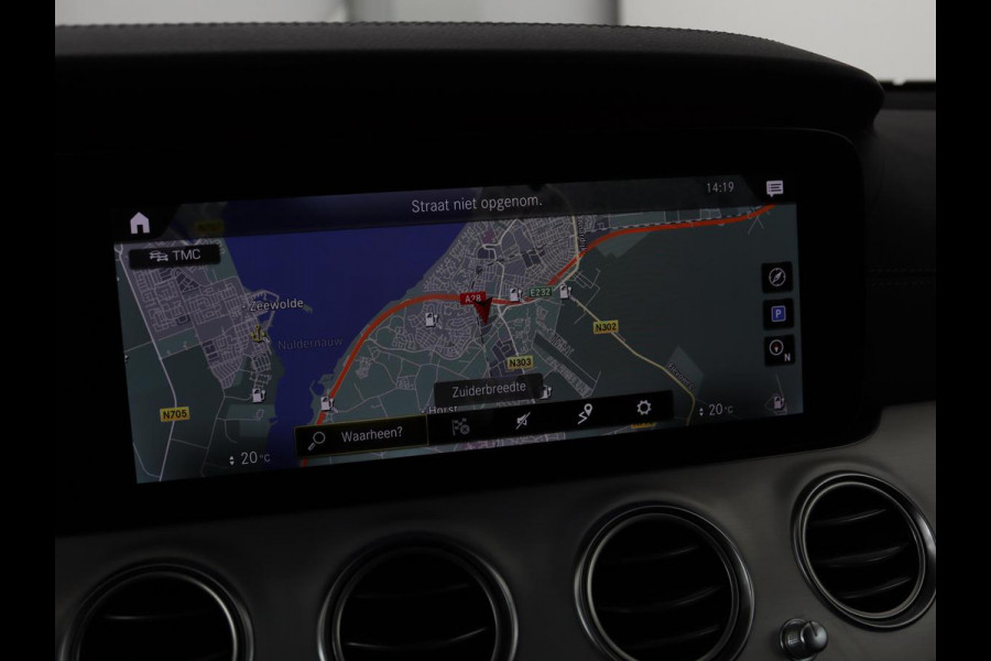 Mercedes-Benz E-Klasse 300de 4Matic AMG Night | Panoramadak | Trekhaak | Stoelverwarming | 360 camera | Adaptive cruise | Leder/Alcantara | Burmeseter | Matrix LED | Navigatie