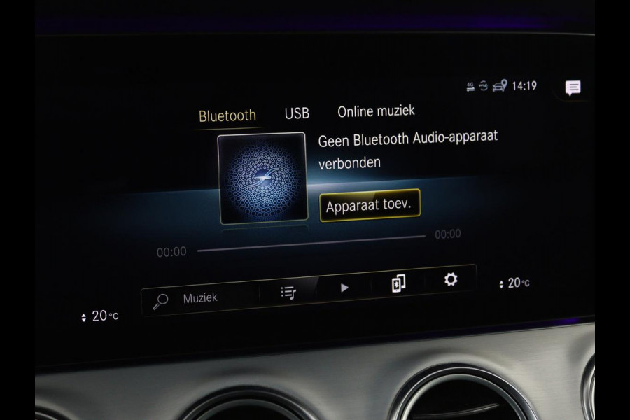 Mercedes-Benz E-Klasse 300de 4Matic AMG Night | Panoramadak | Trekhaak | Stoelverwarming | 360 camera | Adaptive cruise | Leder/Alcantara | Burmeseter | Matrix LED | Navigatie