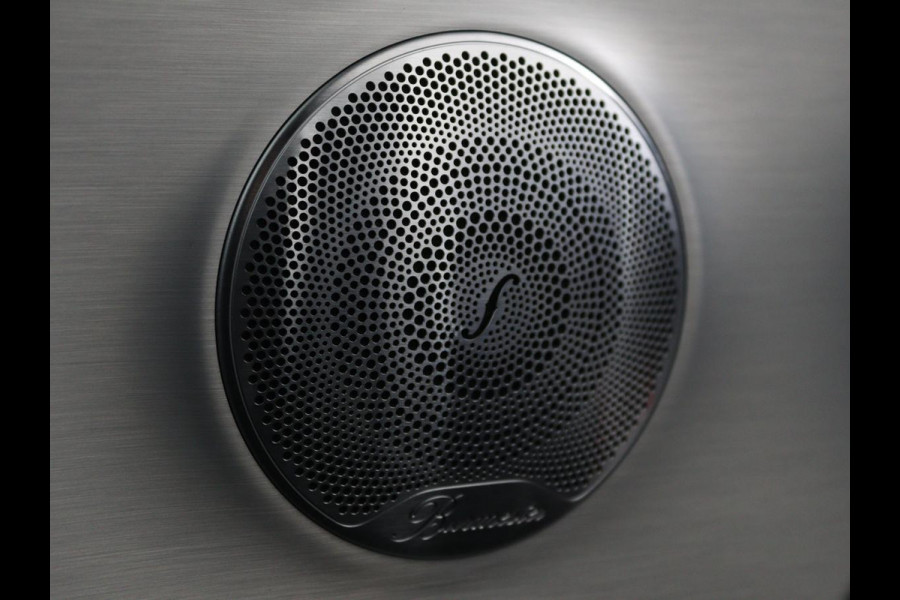 Mercedes-Benz E-Klasse 300de 4Matic AMG Night | Panoramadak | Trekhaak | Stoelverwarming | 360 camera | Adaptive cruise | Leder/Alcantara | Burmeseter | Matrix LED | Navigatie