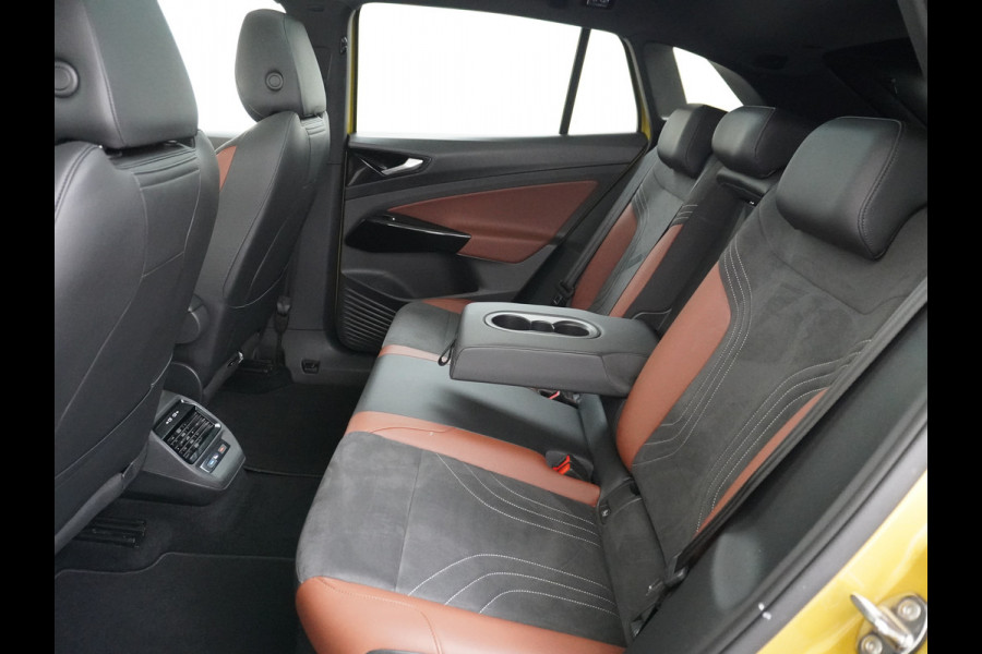 Volkswagen ID.4 Pro Max 77kWh Ergo-Active Elek. Stoelen Memory Leer/Alcantara Trekhaak Warmtepomp Panoramadak Head-Up 360°Camera Apple Carplay A Adap.Cruise Elek.Achterklep Stoel+Stuurverwarming DAB Keyless Advanced 1e Eigenaar Origineel Nederlandse Auto Zeer Compleet!