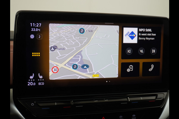 Volkswagen ID.4 Pro Max 77kWh Ergo-Active Elek. Stoelen Memory Leer/Alcantara Trekhaak Warmtepomp Panoramadak Head-Up 360°Camera Apple Carplay A Adap.Cruise Elek.Achterklep Stoel+Stuurverwarming DAB Keyless Advanced 1e Eigenaar Origineel Nederlandse Auto Zeer Compleet!