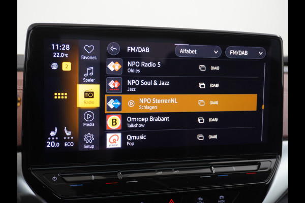 Volkswagen ID.4 Pro Max 77kWh Ergo-Active Elek. Stoelen Memory Leer/Alcantara Trekhaak Warmtepomp Panoramadak Head-Up 360°Camera Apple Carplay A Adap.Cruise Elek.Achterklep Stoel+Stuurverwarming DAB Keyless Advanced 1e Eigenaar Origineel Nederlandse Auto Zeer Compleet!