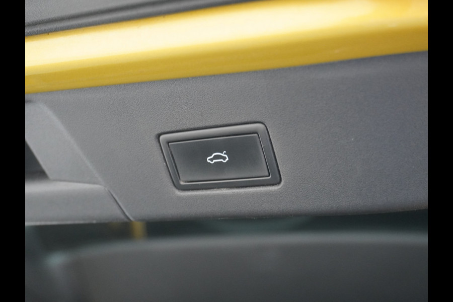 Volkswagen ID.4 Pro Max 77kWh Ergo-Active Elek. Stoelen Memory Leer/Alcantara Trekhaak Warmtepomp Panoramadak Head-Up 360°Camera Apple Carplay A Adap.Cruise Elek.Achterklep Stoel+Stuurverwarming DAB Keyless Advanced 1e Eigenaar Origineel Nederlandse Auto Zeer Compleet!