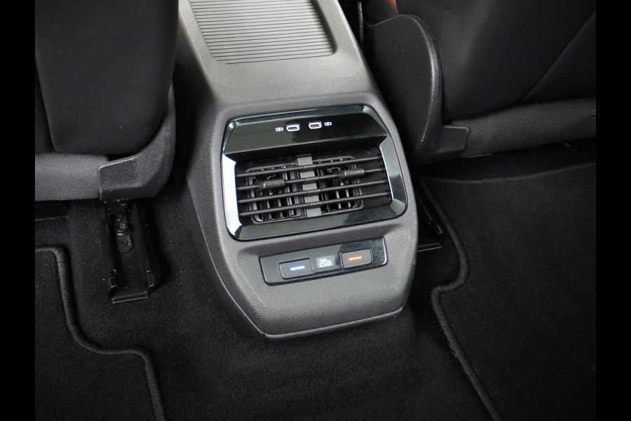 Volkswagen ID.4 Pro Max 77kWh Ergo-Active Elek. Stoelen Memory Leer/Alcantara Trekhaak Warmtepomp Panoramadak Head-Up 360°Camera Apple Carplay A Adap.Cruise Elek.Achterklep Stoel+Stuurverwarming DAB Keyless Advanced 1e Eigenaar Origineel Nederlandse Auto Zeer Compleet!