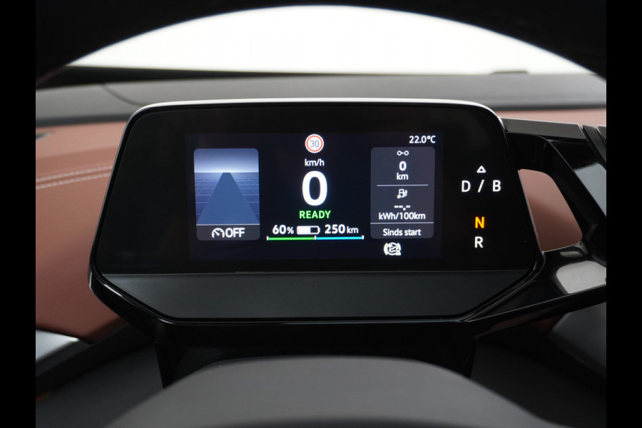Volkswagen ID.4 Pro Max 77kWh Ergo-Active Elek. Stoelen Memory Leer/Alcantara Trekhaak Warmtepomp Panoramadak Head-Up 360°Camera Apple Carplay A Adap.Cruise Elek.Achterklep Stoel+Stuurverwarming DAB Keyless Advanced 1e Eigenaar Origineel Nederlandse Auto Zeer Compleet!