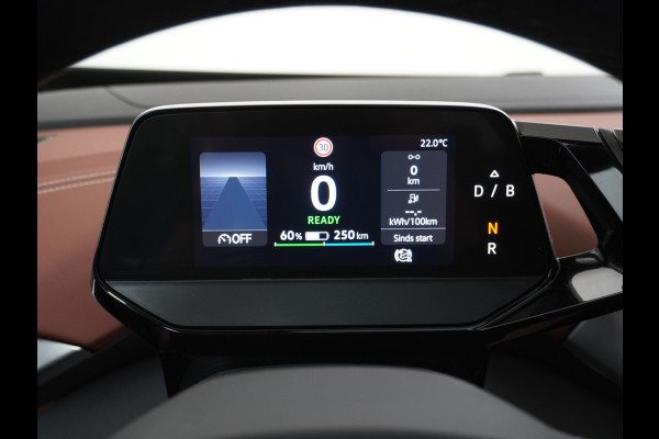 Volkswagen ID.4 Pro Max 77kWh Ergo-Active Elek. Stoelen Memory Leer/Alcantara Trekhaak Warmtepomp Panoramadak Head-Up 360°Camera Apple Carplay A Adap.Cruise Elek.Achterklep Stoel+Stuurverwarming DAB Keyless Advanced 1e Eigenaar Origineel Nederlandse Auto Zeer Compleet!
