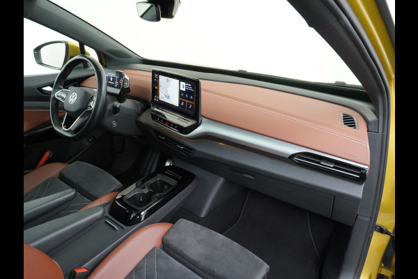 Volkswagen ID.4 Pro Max 77kWh Ergo-Active Elek. Stoelen Memory Leer/Alcantara Trekhaak Warmtepomp Panoramadak Head-Up 360°Camera Apple Carplay A Adap.Cruise Elek.Achterklep Stoel+Stuurverwarming DAB Keyless Advanced 1e Eigenaar Origineel Nederlandse Auto Zeer Compleet!