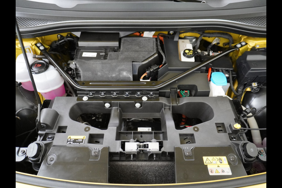 Volkswagen ID.4 Pro Max 77kWh Ergo-Active Elek. Stoelen Memory Leer/Alcantara Trekhaak Warmtepomp Panoramadak Head-Up 360°Camera Apple Carplay A Adap.Cruise Elek.Achterklep Stoel+Stuurverwarming DAB Keyless Advanced 1e Eigenaar Origineel Nederlandse Auto Zeer Compleet!