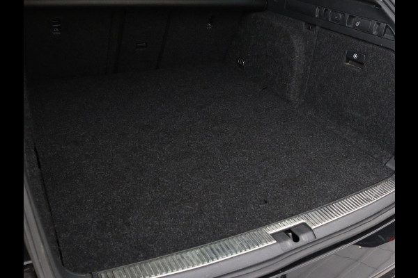 Škoda Superb 1.4 TSI iV Laurin & Klement | Panoramadak | Leder | Adaptive cruise | Canton Sound | Stoelverwarming | Standkachel | Carplay | Camera | Full LED | Memory