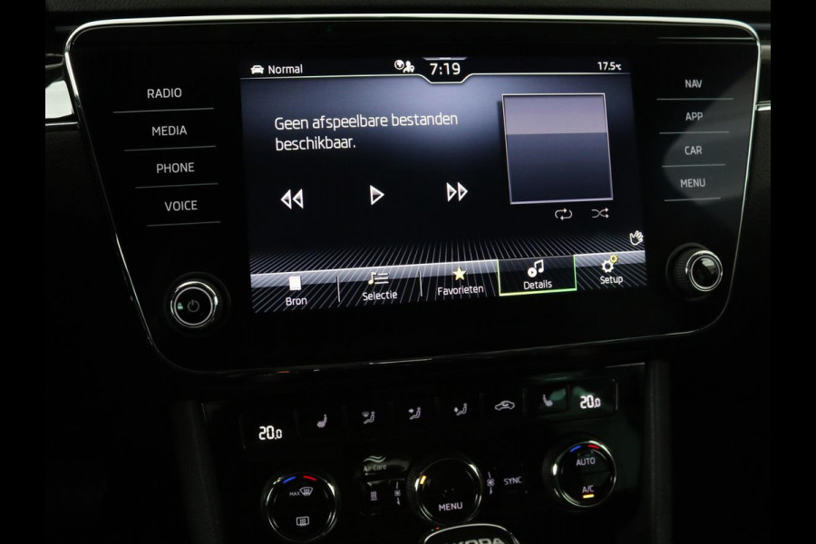 Škoda Superb 1.4 TSI iV Laurin & Klement | Panoramadak | Leder | Adaptive cruise | Canton Sound | Stoelverwarming | Standkachel | Carplay | Camera | Full LED | Memory
