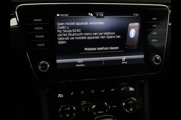 Škoda Superb 1.4 TSI iV Laurin & Klement | Panoramadak | Leder | Adaptive cruise | Canton Sound | Stoelverwarming | Standkachel | Carplay | Camera | Full LED | Memory