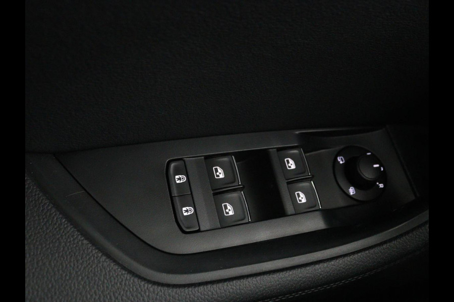 Škoda Superb 1.4 TSI iV Laurin & Klement | Panoramadak | Leder | Adaptive cruise | Canton Sound | Stoelverwarming | Standkachel | Carplay | Camera | Full LED | Memory