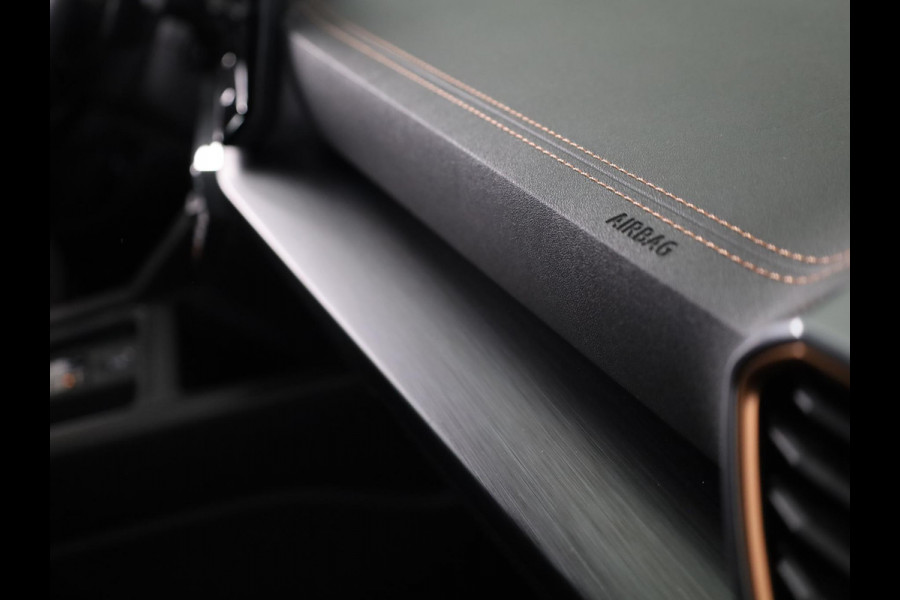 CUPRA Formentor 1.4 e-Hybrid VZ Performance 245pk | Trekhaak | Parkeercamera | Adaptieve cruise controle | Elektrisch verstelbare bestuurderstoel met geheugen