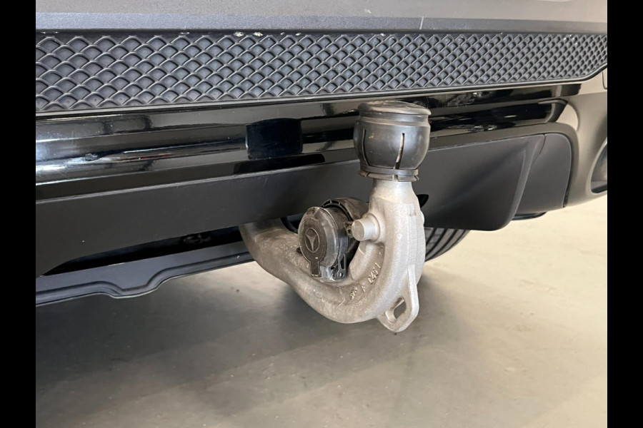 Mercedes-Benz GLB-Klasse 200 / AMG / NL-auto / BTW / Pano / Memory