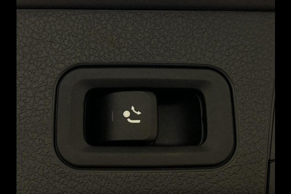 Mercedes-Benz GLB-Klasse 200 / AMG / NL-auto / BTW / Pano / Memory