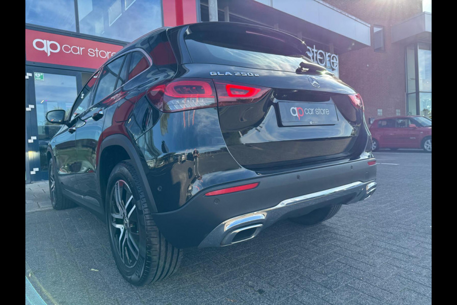 Mercedes-Benz GLA 250 e Progressive