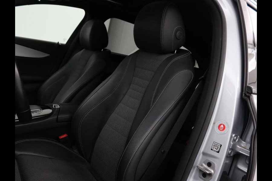 Mercedes-Benz E-Klasse 300de Avantgarde | Schuifdak | Stoelverwarming | Carplay | Sfeerverlichting | Trekhaak | 360 camera | Navigatie | Full LED Mercedes-Benz E-Klasse 300de Avantgarde | Schuifdak | Stoelverwarming | Carplay | Sfeerverlichting | Trekhaak | 360 camera | Navigatie | Full LED