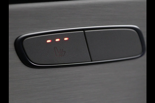 Mercedes-Benz E-Klasse 300de Avantgarde | Schuifdak | Stoelverwarming | Carplay | Sfeerverlichting | Trekhaak | 360 camera | Navigatie | Full LED Mercedes-Benz E-Klasse 300de Avantgarde | Schuifdak | Stoelverwarming | Carplay | Sfeerverlichting | Trekhaak | 360 camera | Navigatie | Full LED