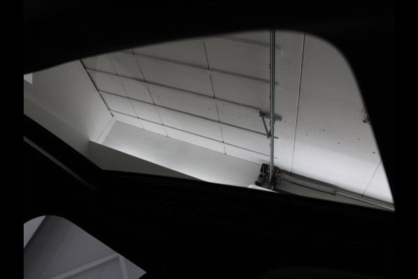 Mercedes-Benz E-Klasse 300de Avantgarde | Schuifdak | Stoelverwarming | Carplay | Sfeerverlichting | Trekhaak | 360 camera | Navigatie | Full LED Mercedes-Benz E-Klasse 300de Avantgarde | Schuifdak | Stoelverwarming | Carplay | Sfeerverlichting | Trekhaak | 360 camera | Navigatie | Full LED