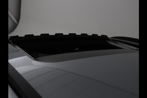 Mercedes-Benz E-Klasse 300de Avantgarde | Schuifdak | Stoelverwarming | Carplay | Sfeerverlichting | Trekhaak | 360 camera | Navigatie | Full LED Mercedes-Benz E-Klasse 300de Avantgarde | Schuifdak | Stoelverwarming | Carplay | Sfeerverlichting | Trekhaak | 360 camera | Navigatie | Full LED