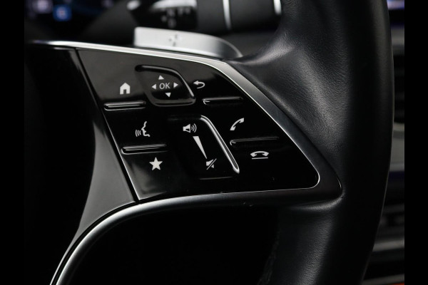 Mercedes-Benz E-Klasse 300de Avantgarde | Schuifdak | Stoelverwarming | Carplay | Sfeerverlichting | Trekhaak | 360 camera | Navigatie | Full LED Mercedes-Benz E-Klasse 300de Avantgarde | Schuifdak | Stoelverwarming | Carplay | Sfeerverlichting | Trekhaak | 360 camera | Navigatie | Full LED