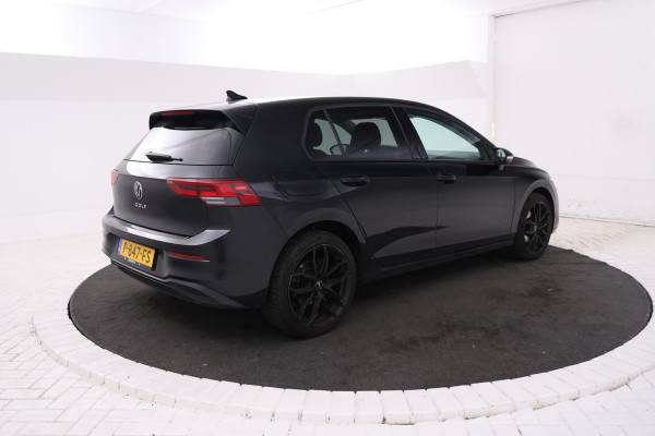 Volkswagen Golf 1.0 TSI Life 5  Deurs hatchback, Stoelverw. Apple carplay