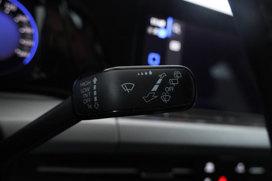 Volkswagen Golf 1.0 TSI Life 5  Deurs hatchback, Stoelverw. Apple carplay