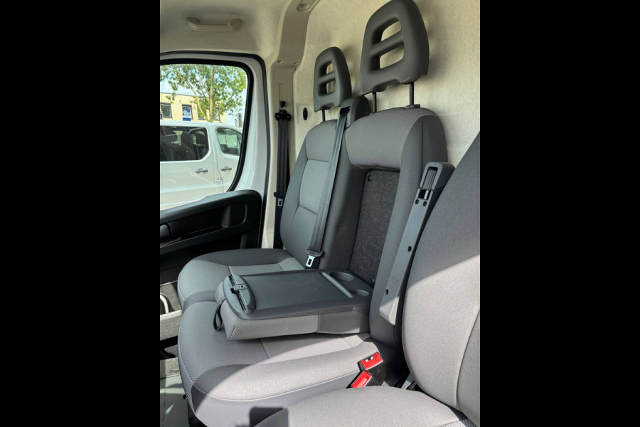 Fiat Ducato 35 L3H2 180 PK (BPM VRIJ) AIRCO CRUISE CONTROL CAMERA ACHTER GROOT NAVIGATIE SCHERM 270 GRADEN ACHTERDEUREN Fiat Ducato 35 L3H2 180 PK (BPM VRIJ) AIRCO CRUISE CONTROL CAMERA ACHTER GROOT NAVIGATIE SCHERM 270 GRADEN ACHTERDEUREN