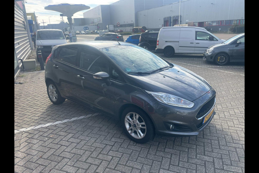 Ford Fiesta 1.0 EcoBoost Titanium / CarPlay