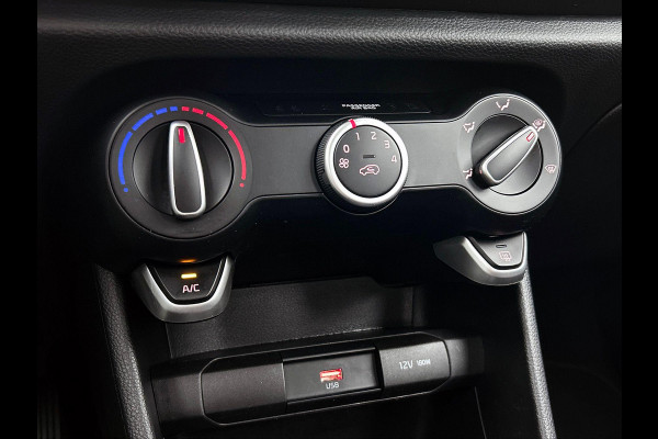 Kia Picanto 1.0 DPi DynamicLine Automaat | Navigatie | Apple Carplay/Android Auto | Airco | Camera | DAB | Lichtmetalen velgen | Bluetooth Kia Picanto 1.0 DPi DynamicLine Automaat | Navigatie | Apple Carplay/Android Auto | Airco | Camera | DAB | Lichtmetalen velgen | Bluetooth