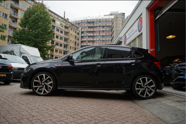 Volkswagen Polo 2.0 TSI GTI | PANO | Adaptive + Lane | Beats | Leer | Apple | 18inch | Keyless | VW Dealer onderhouden