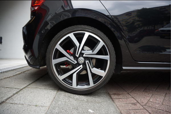 Volkswagen Polo 2.0 TSI GTI | PANO | Adaptive + Lane | Beats | Leer | Apple | 18inch | Keyless | VW Dealer onderhouden