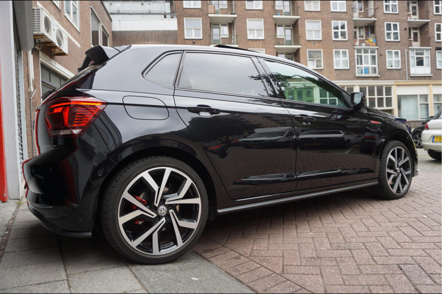 Volkswagen Polo 2.0 TSI GTI | PANO | Adaptive + Lane | Beats | Leer | Apple | 18inch | Keyless | VW Dealer onderhouden