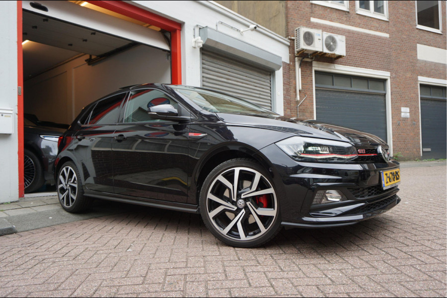 Volkswagen Polo 2.0 TSI GTI | PANO | Adaptive + Lane | Beats | Leer | Apple | 18inch | Keyless | VW Dealer onderhouden