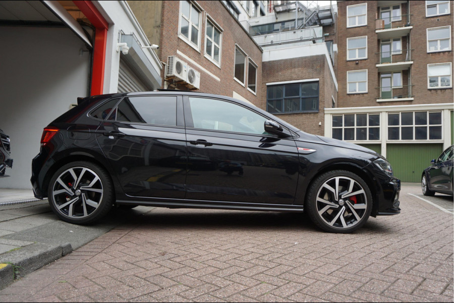 Volkswagen Polo 2.0 TSI GTI | PANO | Adaptive + Lane | Beats | Leer | Apple | 18inch | Keyless | VW Dealer onderhouden