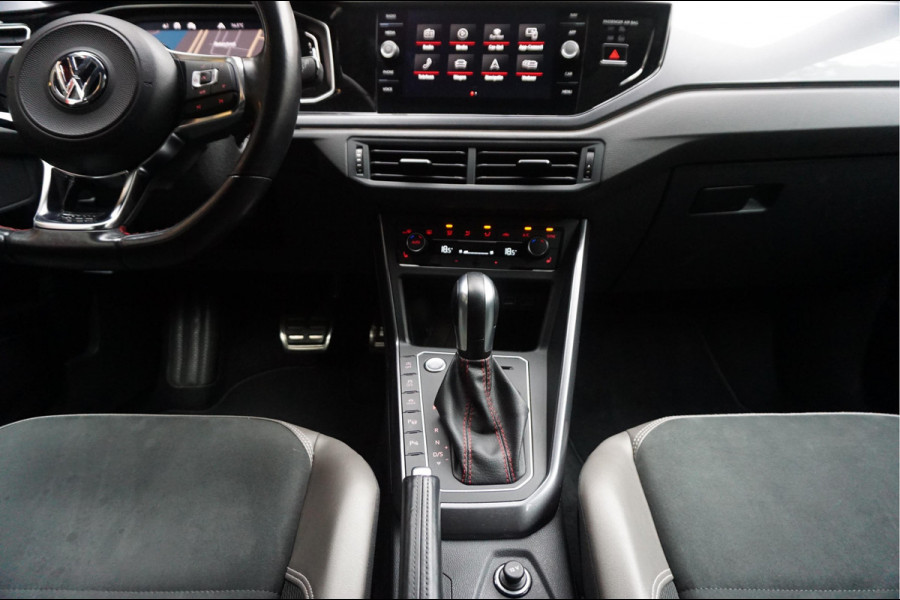 Volkswagen Polo 2.0 TSI GTI | PANO | Adaptive + Lane | Beats | Leer | Apple | 18inch | Keyless | VW Dealer onderhouden