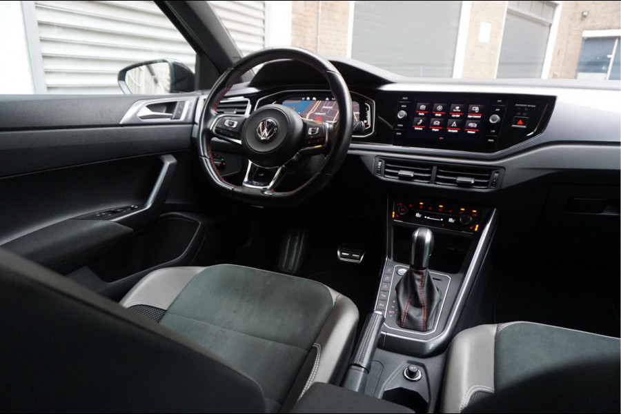 Volkswagen Polo 2.0 TSI GTI | PANO | Adaptive + Lane | Beats | Leer | Apple | 18inch | Keyless | VW Dealer onderhouden