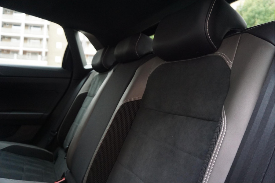 Volkswagen Polo 2.0 TSI GTI | PANO | Adaptive + Lane | Beats | Leer | Apple | 18inch | Keyless | VW Dealer onderhouden