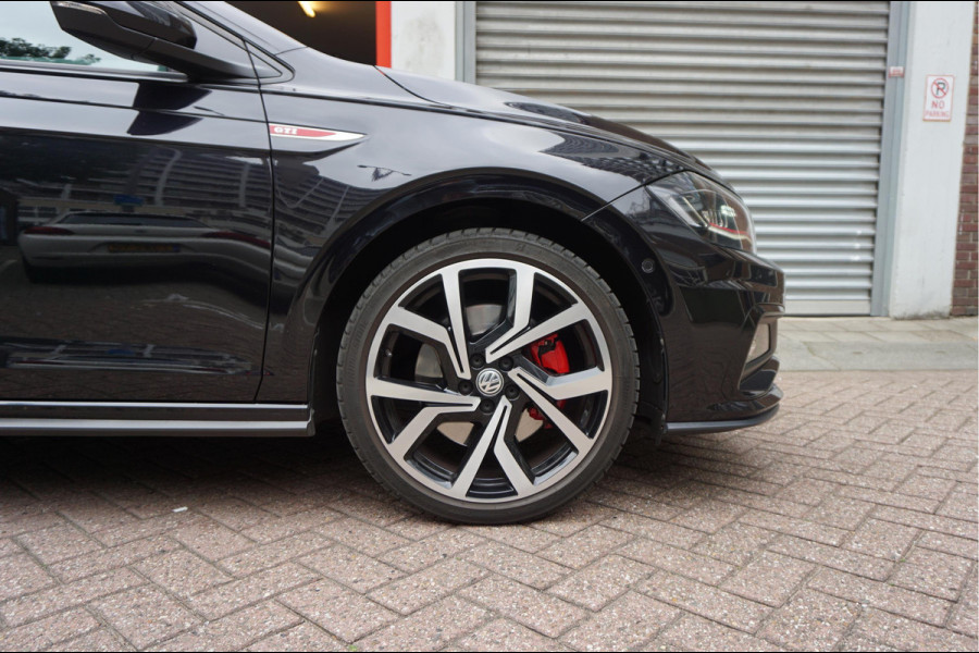 Volkswagen Polo 2.0 TSI GTI | PANO | Adaptive + Lane | Beats | Leer | Apple | 18inch | Keyless | VW Dealer onderhouden