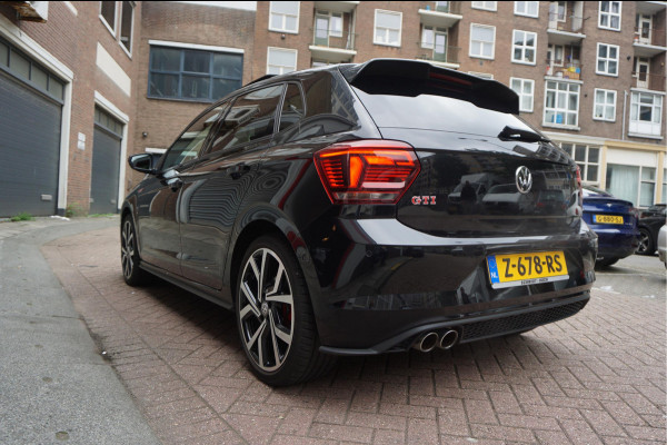 Volkswagen Polo 2.0 TSI GTI | PANO | Adaptive + Lane | Beats | Leer | Apple | 18inch | Keyless | VW Dealer onderhouden