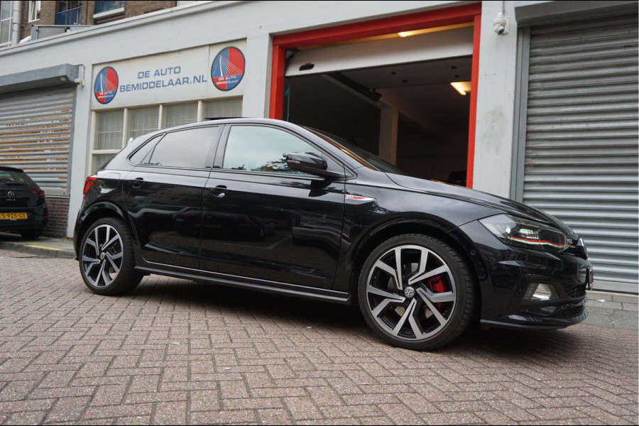 Volkswagen Polo 2.0 TSI GTI | PANO | Adaptive + Lane | Beats | Leer | Apple | 18inch | Keyless | VW Dealer onderhouden