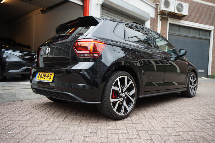 Volkswagen Polo 2.0 TSI GTI | PANO | Adaptive + Lane | Beats | Leer | Apple | 18inch | Keyless | VW Dealer onderhouden
